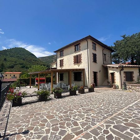 Casa Vacanze Vecchio Frantoio Residenza Moraiolo 斯波莱托 外观 照片