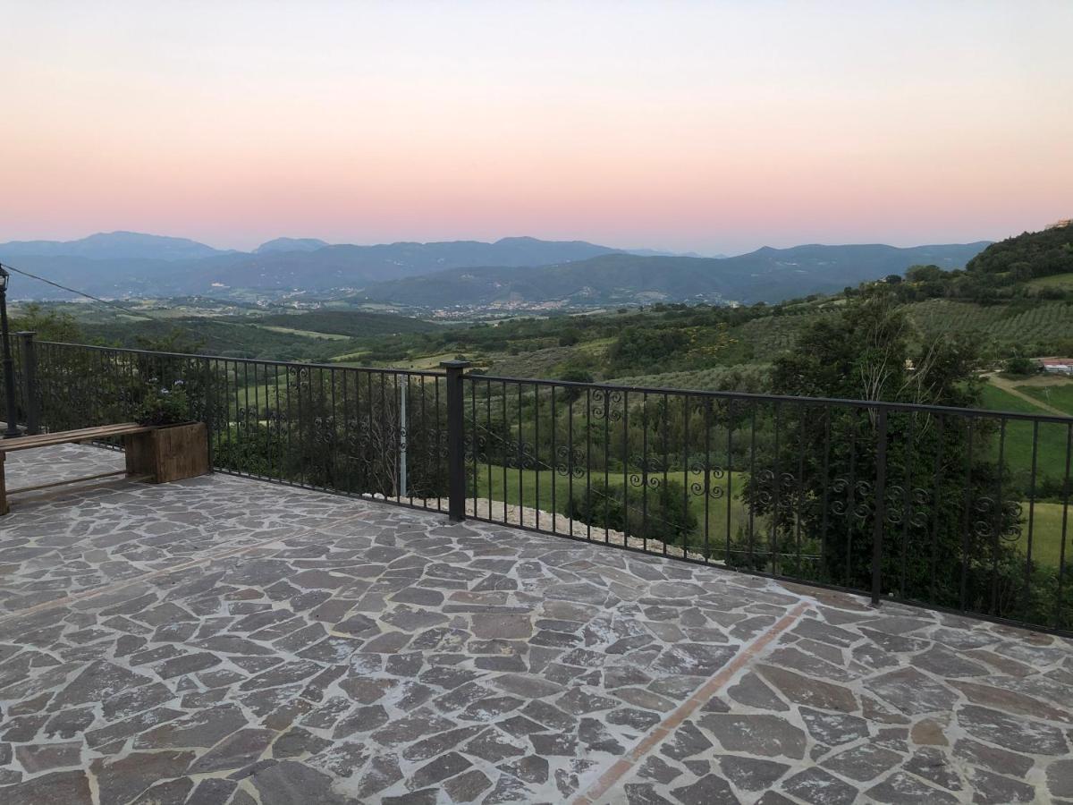Casa Vacanze Vecchio Frantoio Residenza Moraiolo 斯波莱托 外观 照片
